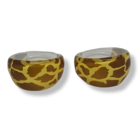 Giraffe Print Acrylic Ring Set Size 8.5 - Picture 1 of 5